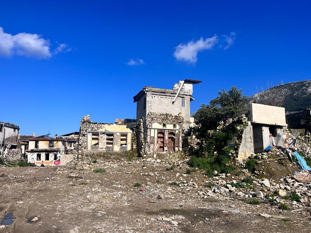 Yakın çevre — yıkım sonrası mahalle dokusu