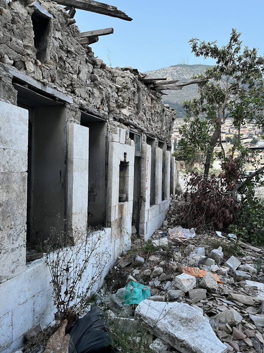 Ağır hasarlı yapının mevcut durum kaydı